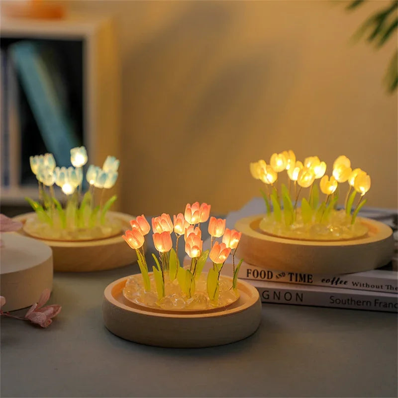 Artificial Tulip Flower Night Light™ – Handmade Bedside Lamp